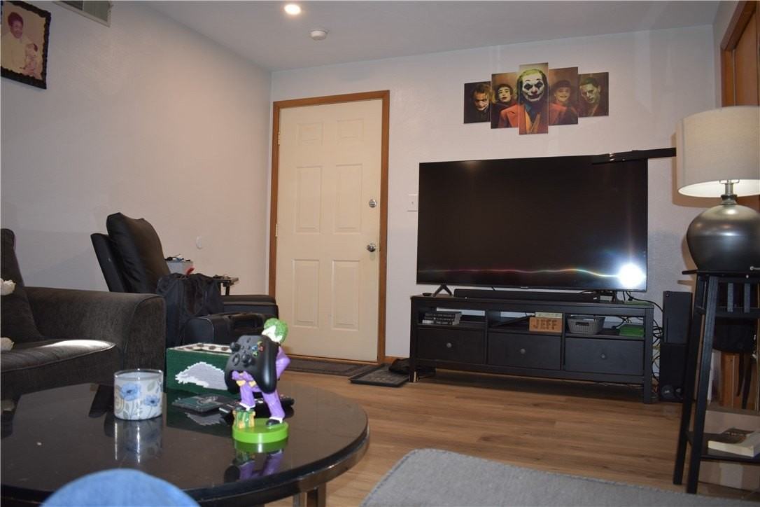 115 1st St #1 - Photo 6 of 24