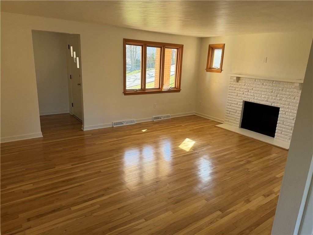 1950 Shiras Ave - Photo 3 of 16