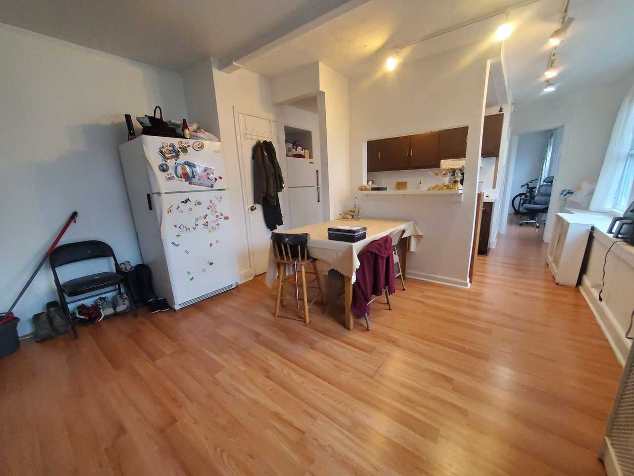 22 Glenbrook Rd #4 - Photo 2 of 8