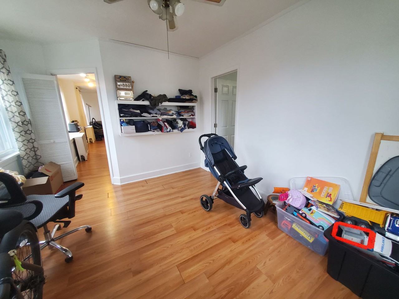 22 Glenbrook Rd #4 - Photo 5 of 8