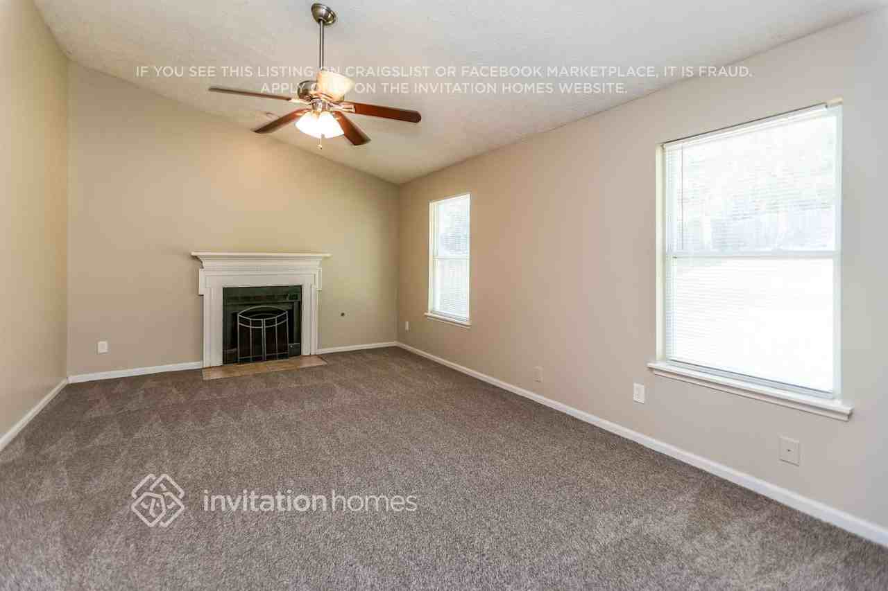 3466 Newberry Trl - Photo 4 of 18