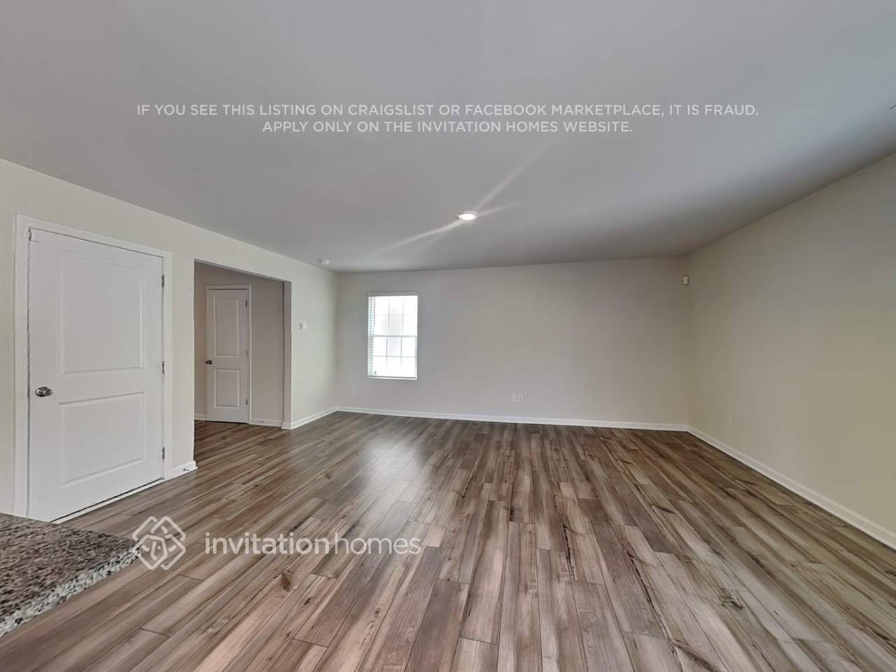 7221 Olive Coast St - Photo 4 of 20