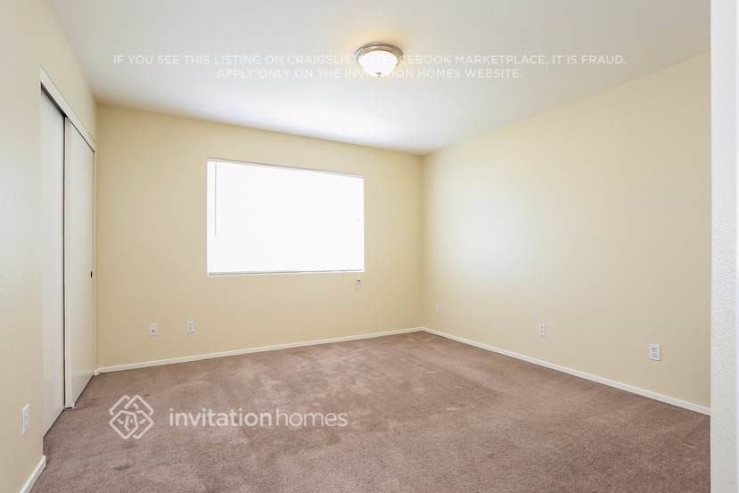 7009 Glass Slipper Ct - Photo 6 of 24