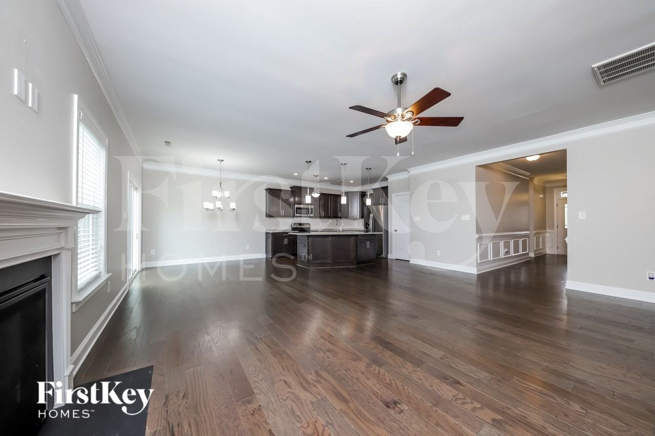 115 Glenmoor Ave - Photo 3 of 15