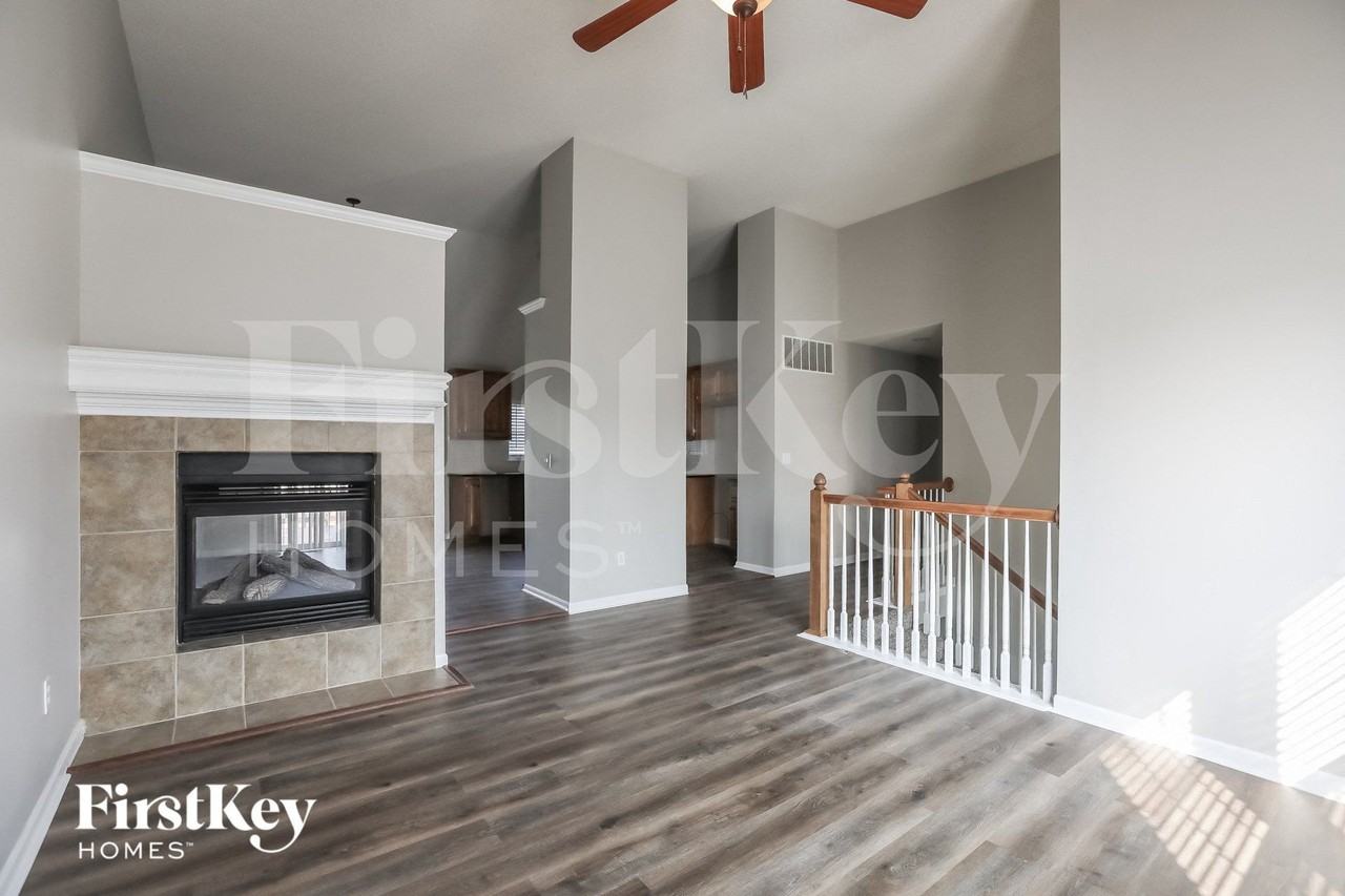 20564 W 124th Ter - Photo 3 of 15