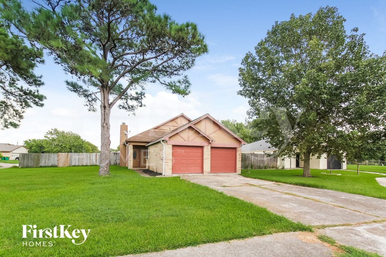 5406 Carousel Cir - Photo 2 of 15