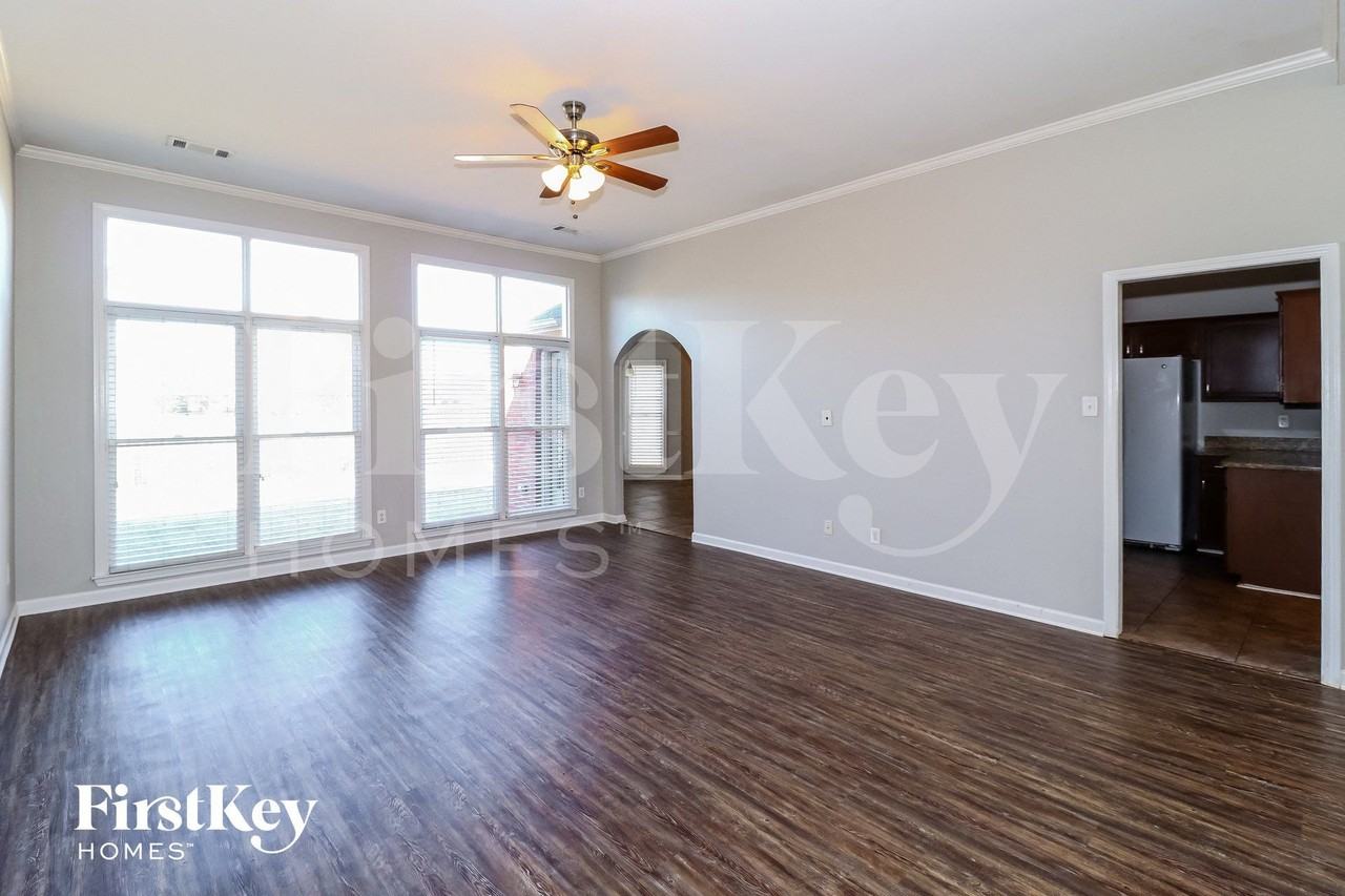 1535 Far Dr - Photo 6 of 14