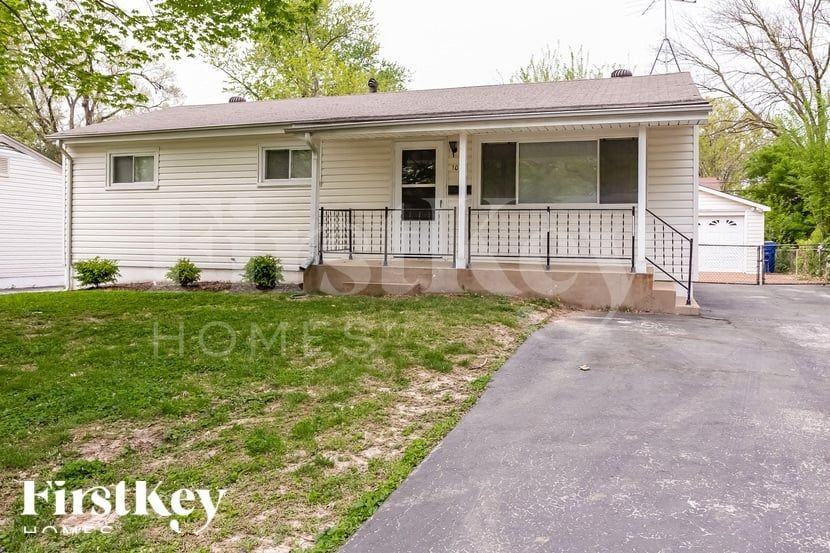 1095 Ozment Dr - Photo 2 of 15