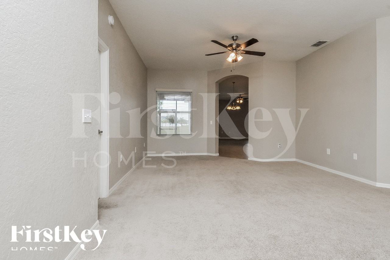 10611 Carloway Hills Dr - Photo 2 of 18