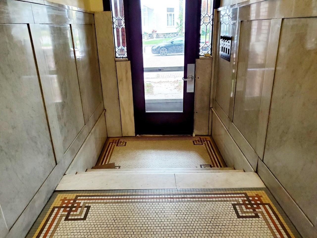 520 State St - Photo 3 of 20