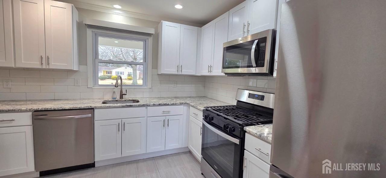 22 Oak Branch Rd - Photo 4 of 20