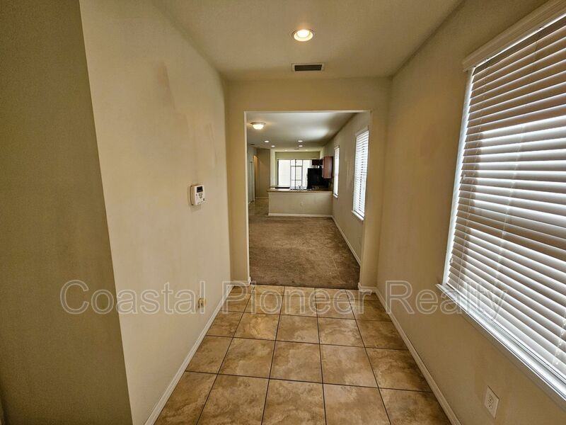 6302 Magnolia Park Blvd - Photo 5 of 36