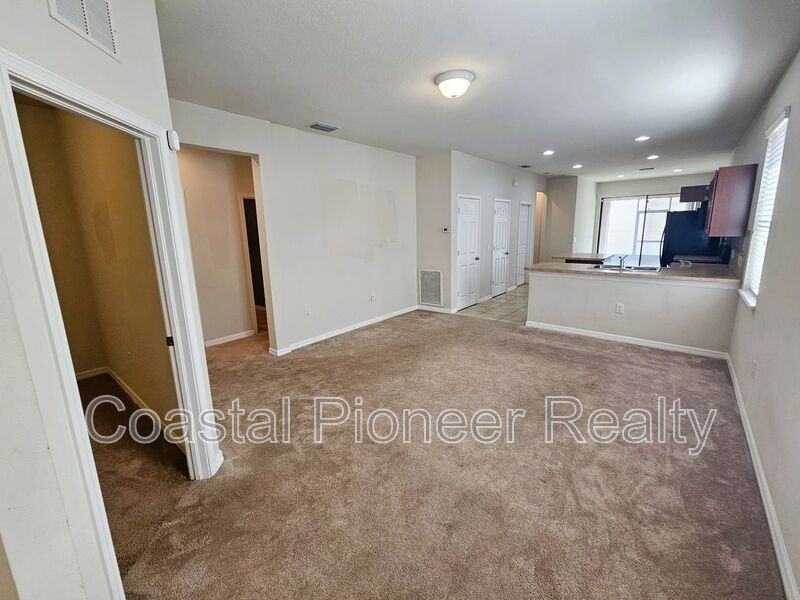 6302 Magnolia Park Blvd - Photo 6 of 36