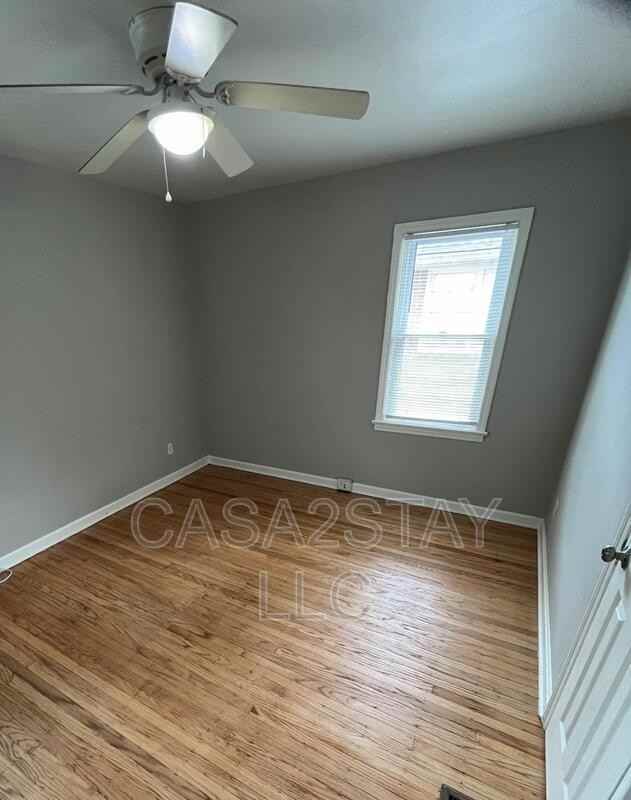 1607 Algonquin Pkwy #3 - Photo 5 of 7