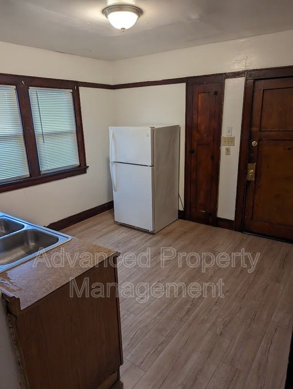 4023 N 24th Pl - Photo 7 of 10