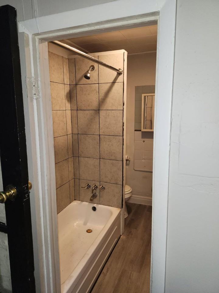 914 Florida Ave #3 - Photo 6 of 20