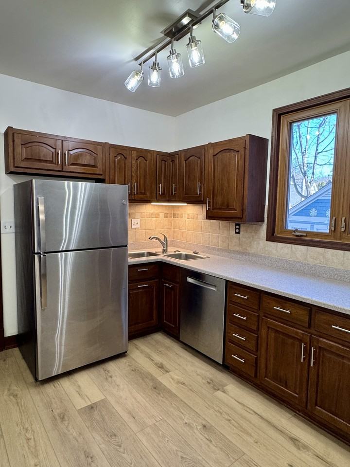 2992 S Wentworth Ave - Photo 3 of 32