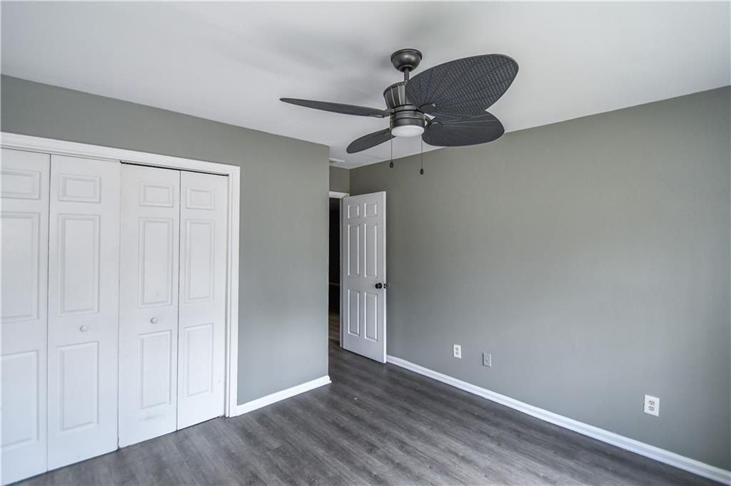 735 Oak Dr - Photo 6 of 33