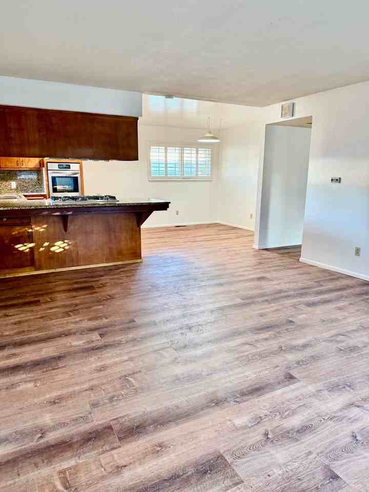 4214 Zephyr Way - Photo 7 of 21