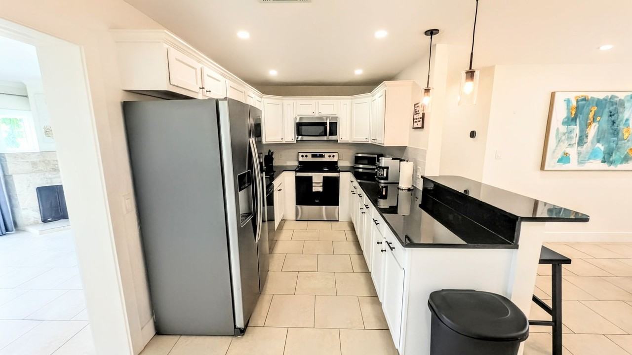 4515 Spahn St - Photo 6 of 37