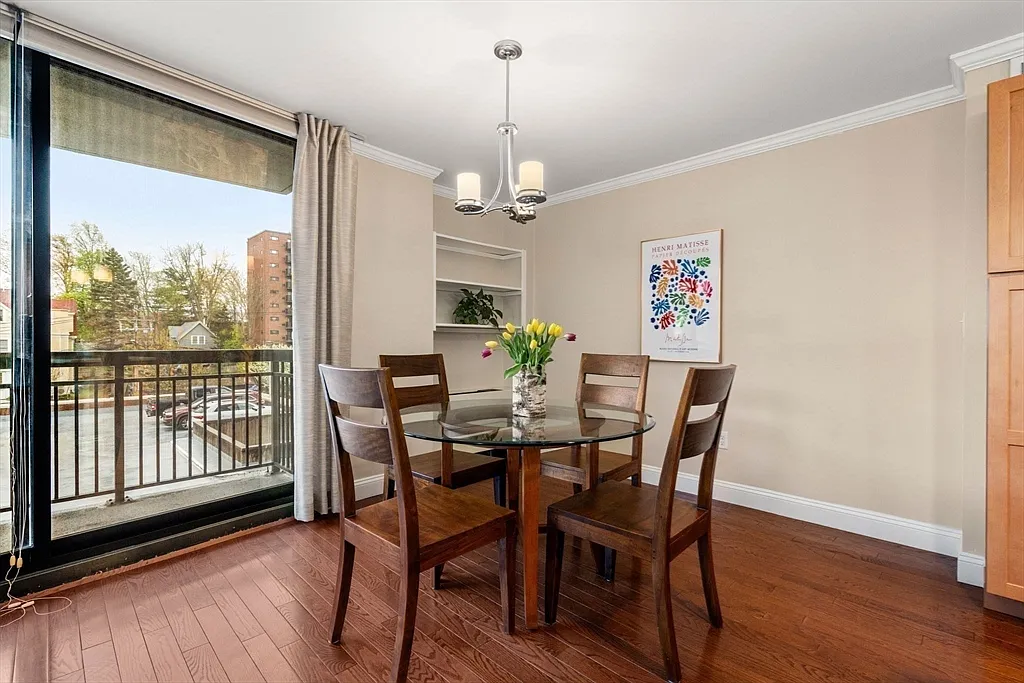 50 Longwood Ave - Photo 4 of 8