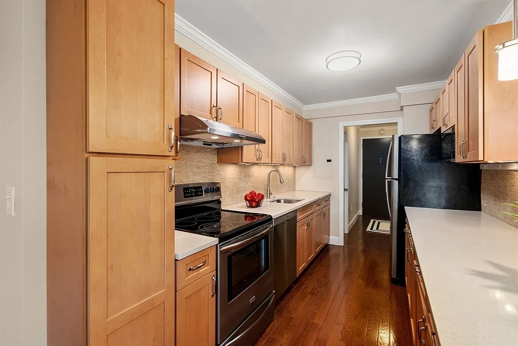 50 Longwood Ave - Photo 5 of 8