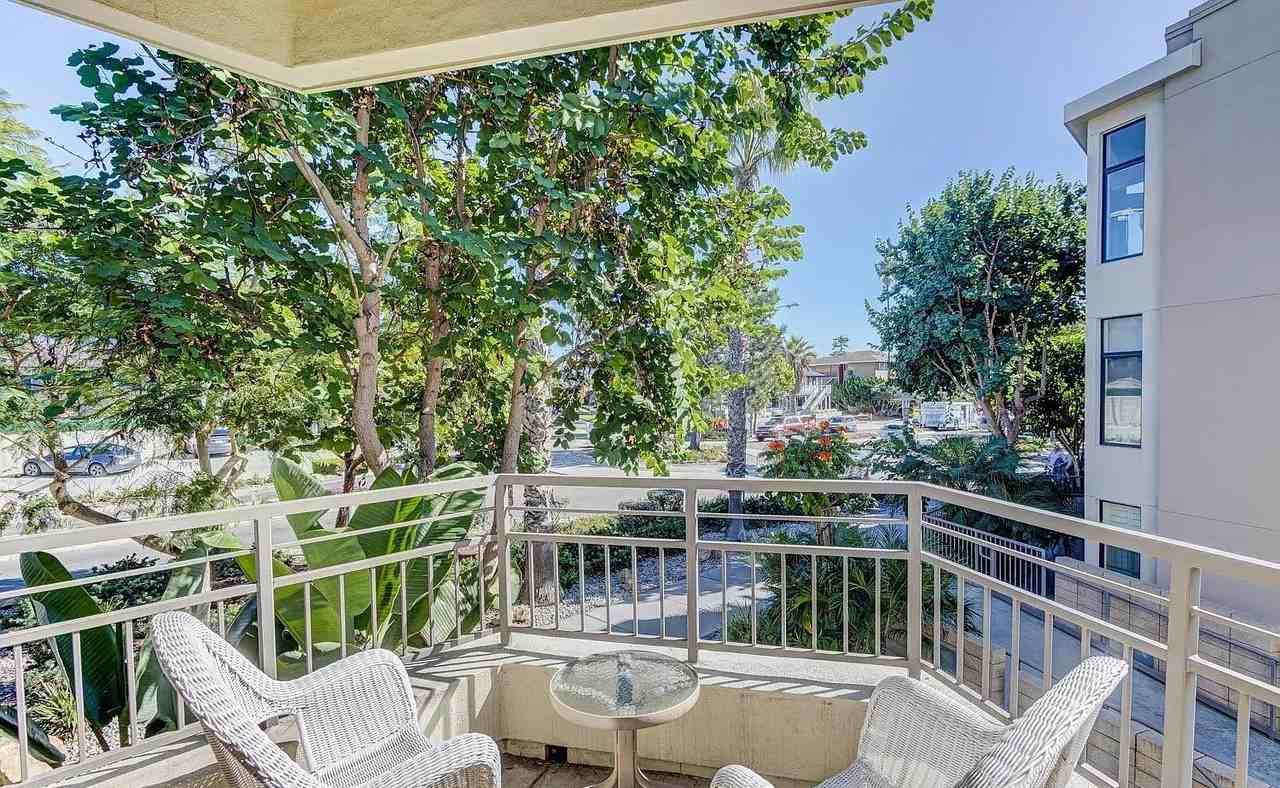 5440 La Jolla Blvd #E208 - Photo 7 of 15