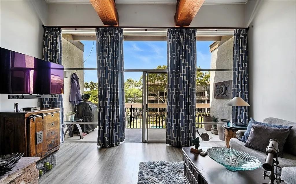 6315 Marina Pacifica Dr S - Photo 6 of 15