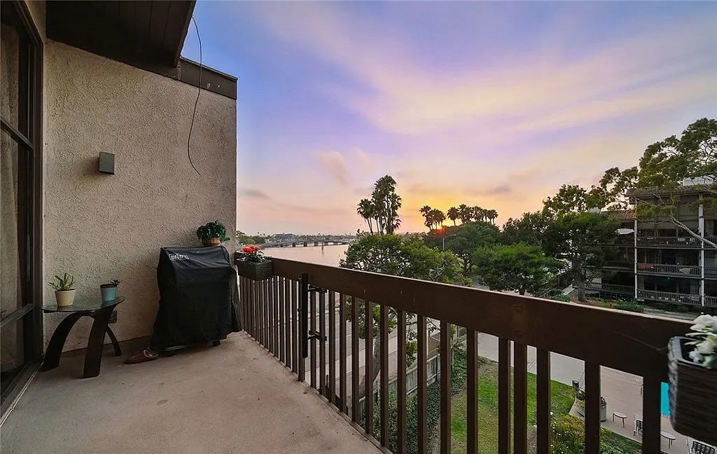 6315 Marina Pacifica Dr S - Photo 7 of 15