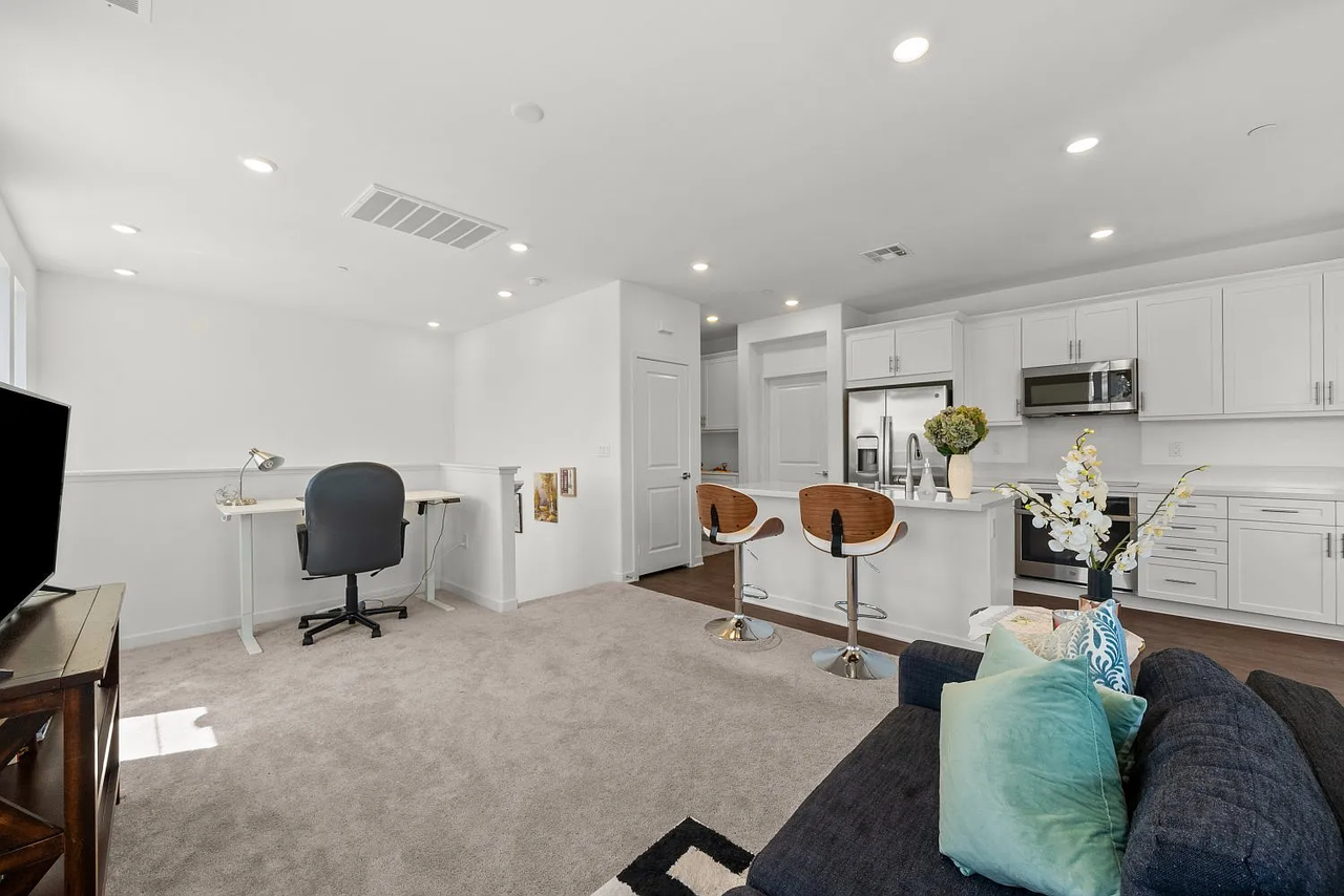 4276 S Montoya Paseo - Photo 7 of 12