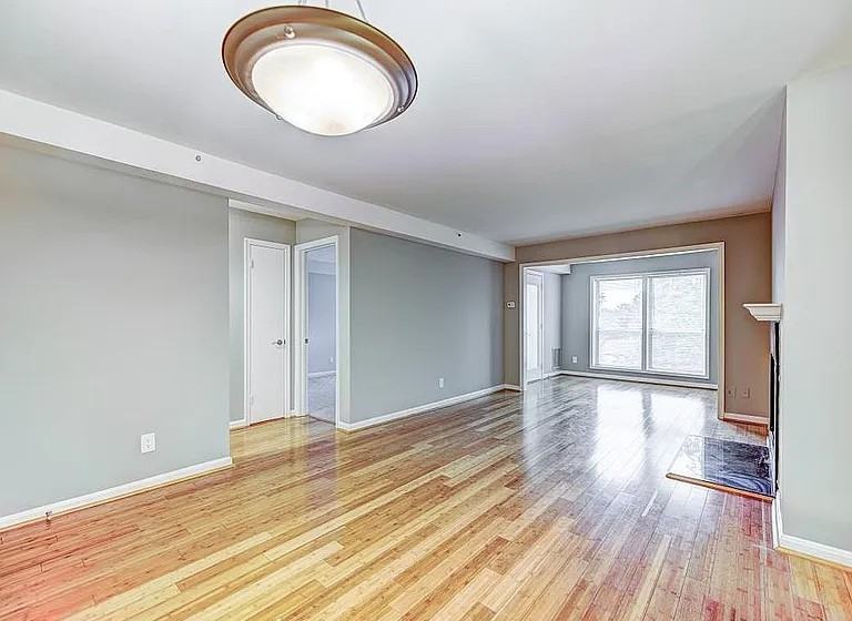 3176 Summit Square Dr #4E9 - Photo 3 of 18