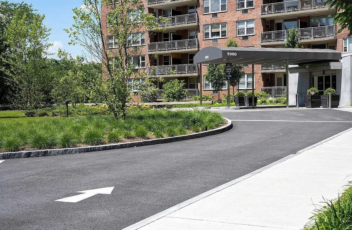 5900 Arlington Ave #3O - Photo 5 of 8