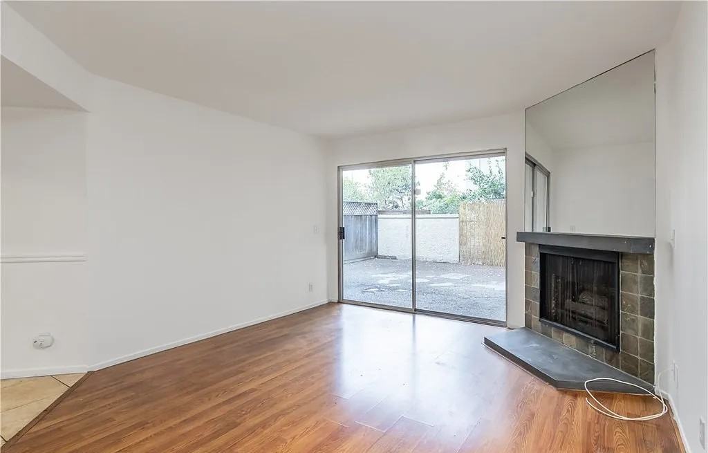 20253 Keswick St #103 - Photo 4 of 19