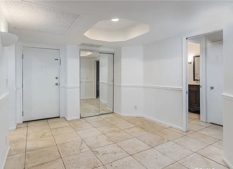 20253 Keswick St #103 - Photo 6 of 19