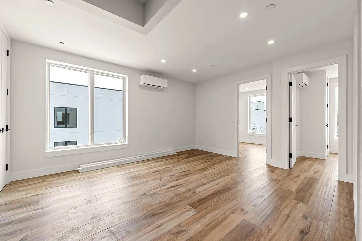 940 New York Ave - Photo 7 of 9