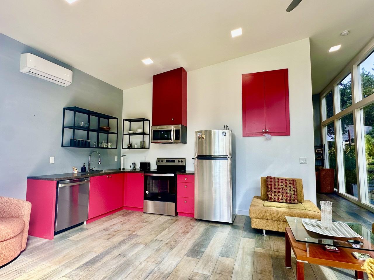 103 Charles Hill Ct #2 - Photo 2 of 20