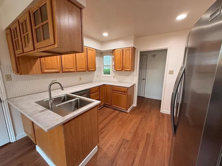 1960 Arcane Ave - Photo 2 of 9