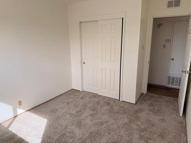 1960 Arcane Ave - Photo 6 of 9