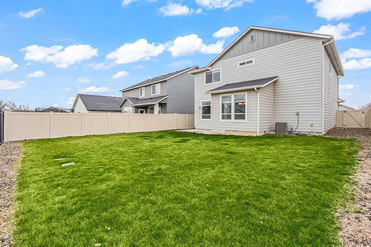 6852 S Birch Creek Ave - Photo 4 of 30