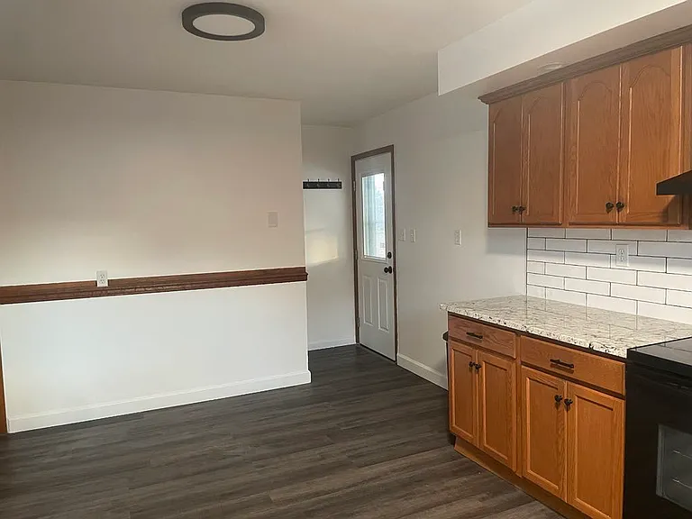 554 Fishing Creek Rd - Photo 2 of 6