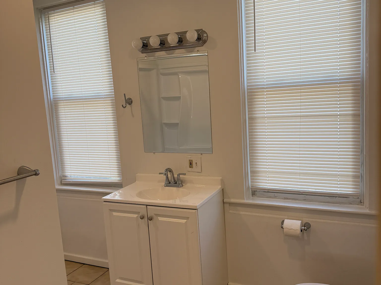 126 Banner Way - Photo 3 of 9