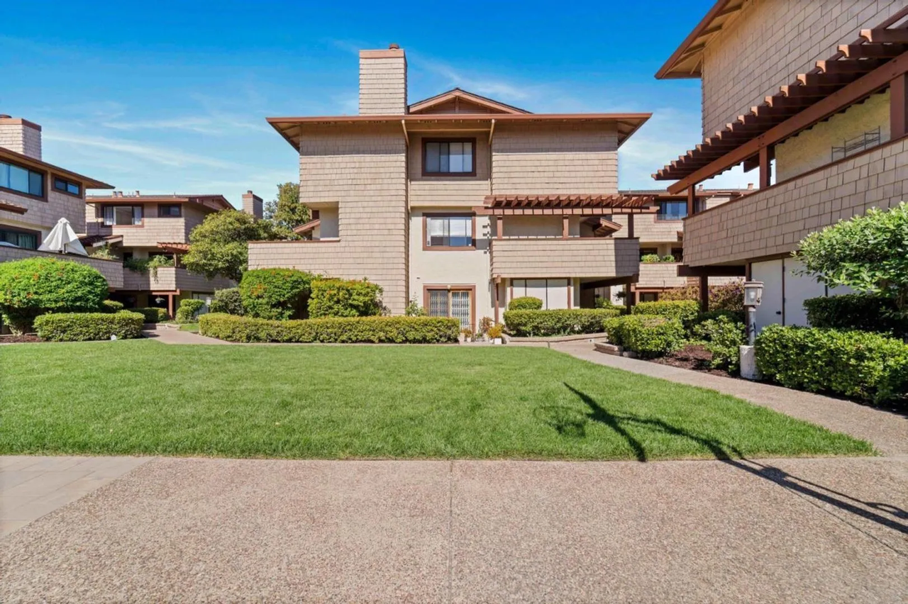 2785 S Bascom Ave #26 - Photo 2 of 23