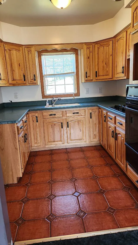 1815 N 6th Ave - Photo 6 of 10