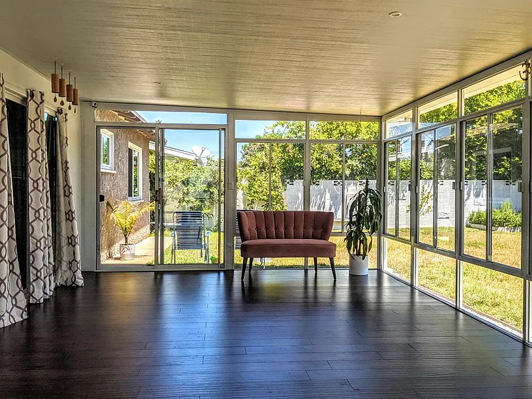 6532 Gross Ave - Photo 2 of 37