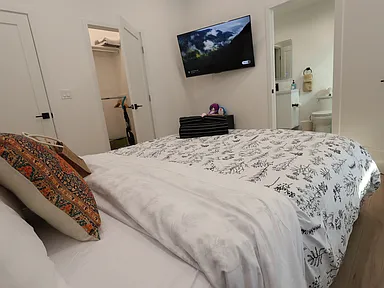 6825 Ranchito Ave - Photo 5 of 27