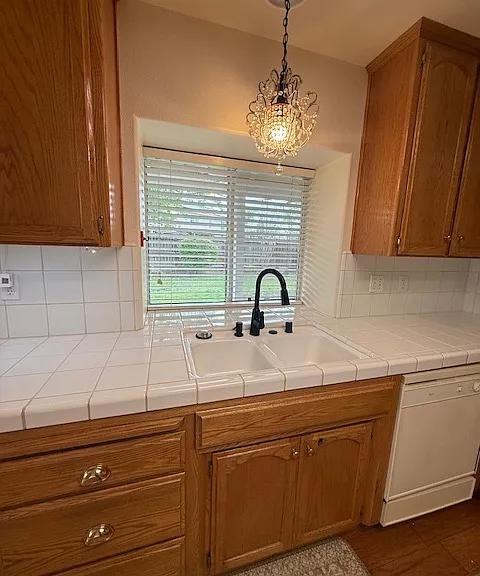 3288 Cedar Creek Ln - Photo 7 of 20