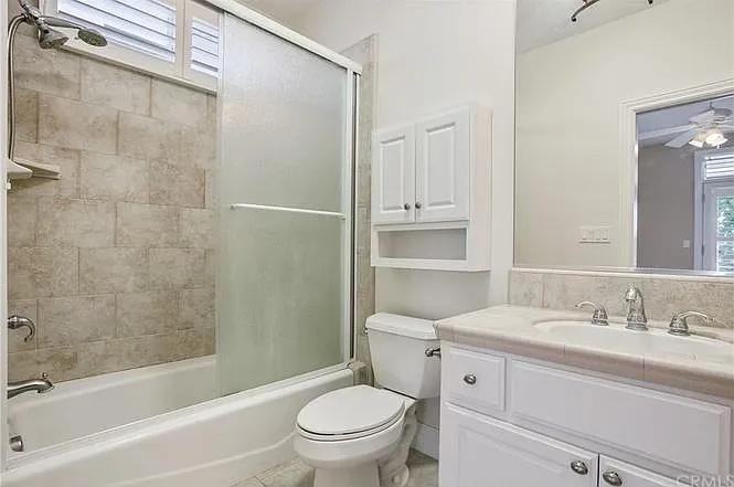 3329 Canterbury Ct - Photo 6 of 12