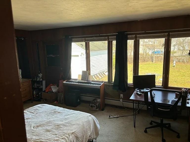 12 Celia Dr - Photo 4 of 11