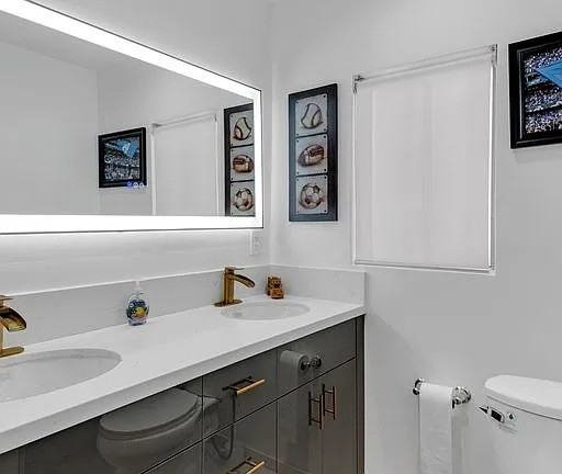 3206 W 27th St #FH - Photo 5 of 15