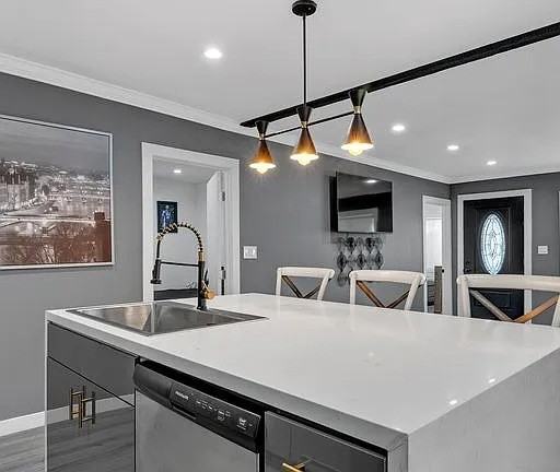 3206 W 27th St #FH - Photo 7 of 15